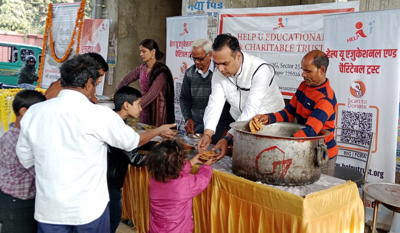 HelpUtrust-SRKR-Dr-S.N-Kuril-Atal-Bihari-Bajpai-15-Medium.jpg